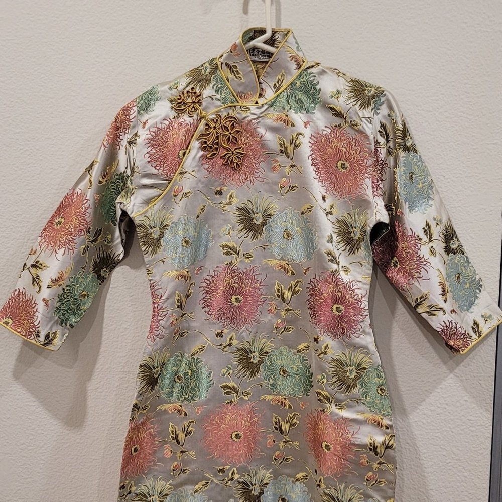 Vintage 1940s\1950s Authentic CheongSam (Chinese gown) -chrysanthemum pattern